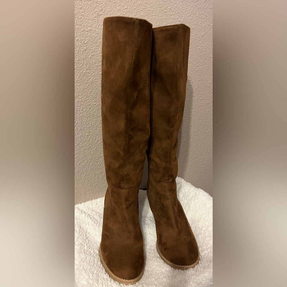 Soda tall boots size 7